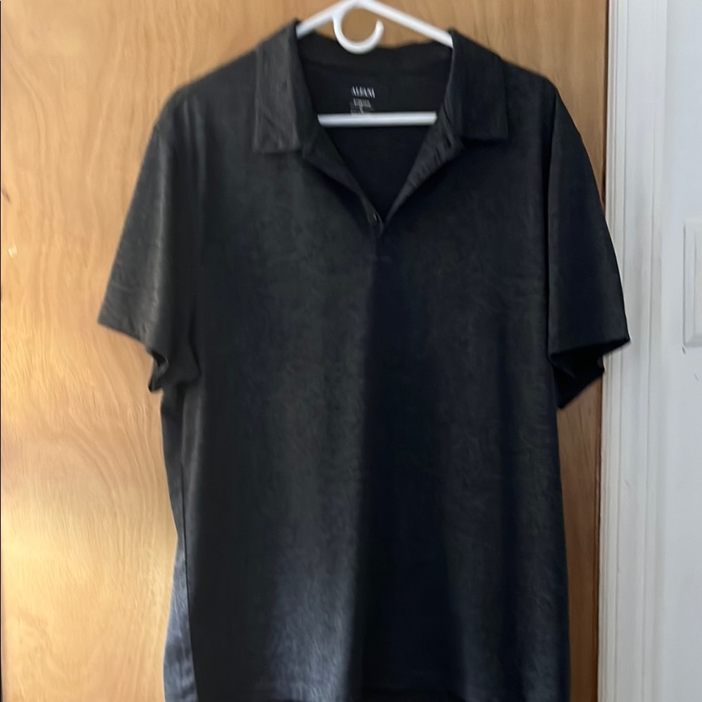 Men's Black Short Sleeve Shirt